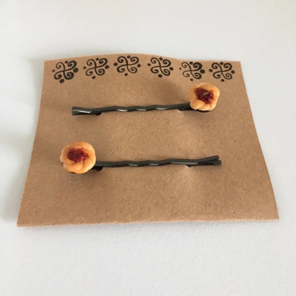 Jelly pastry bobby pins